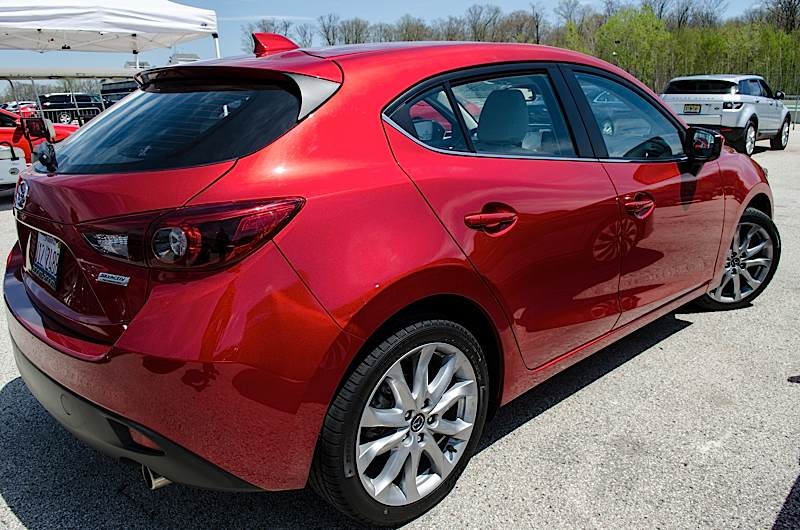 Difference between mazda3 and ford focus #2