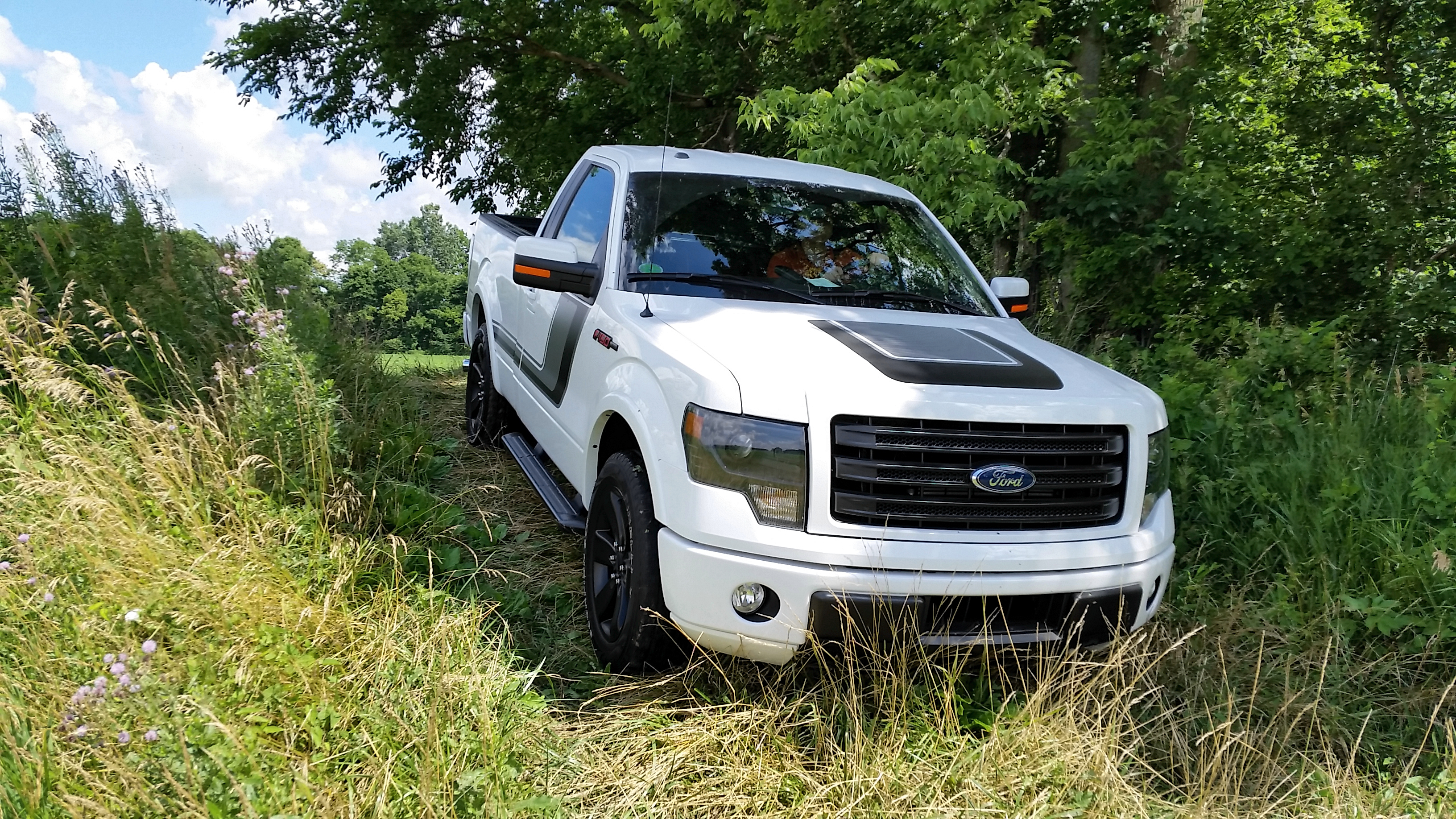 Used 2014 Ford F 150 4wd Supercrew 145 Lariat Oxford White For Sale In Glendale Ca Serving Los Angeles Van Nuys Pasadena Vin 1ftfw1etxeke84465