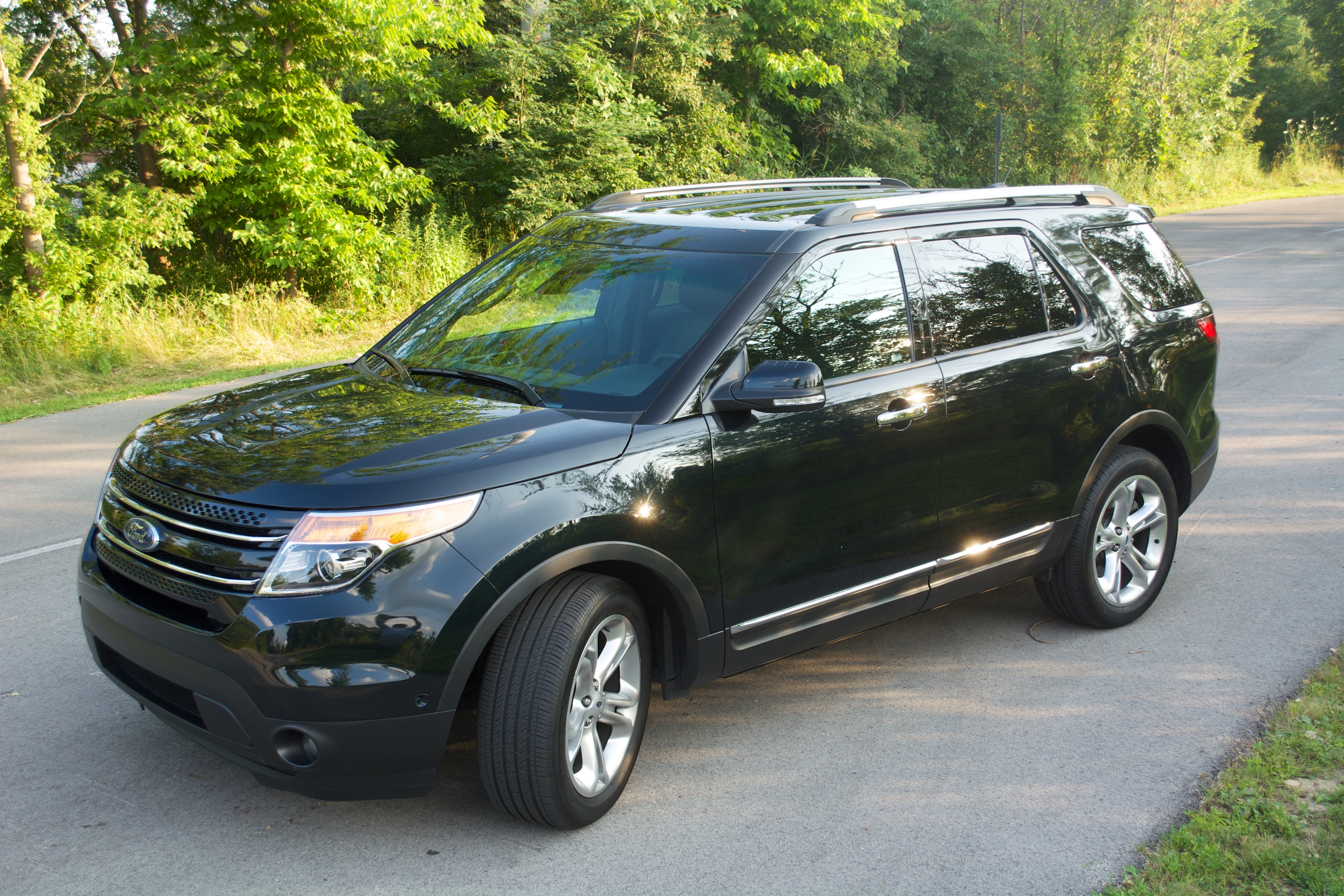 2014 Ford Explorer Limited Review - 12 - Motor Review